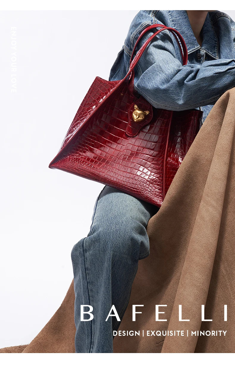 Crocodile Pattern Genuine Leather Tote – Business Commuter Style