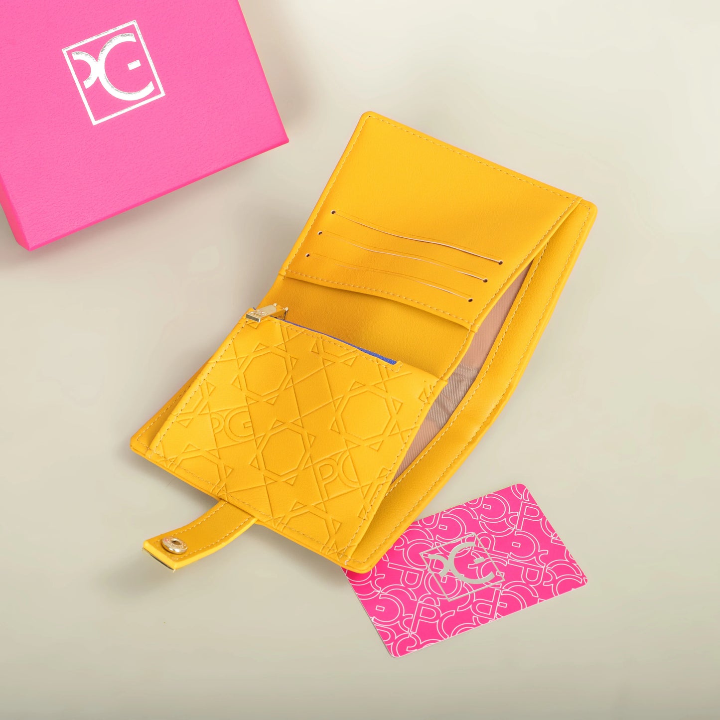 Classic Retro PU Wallet with Card and Coin Organizer