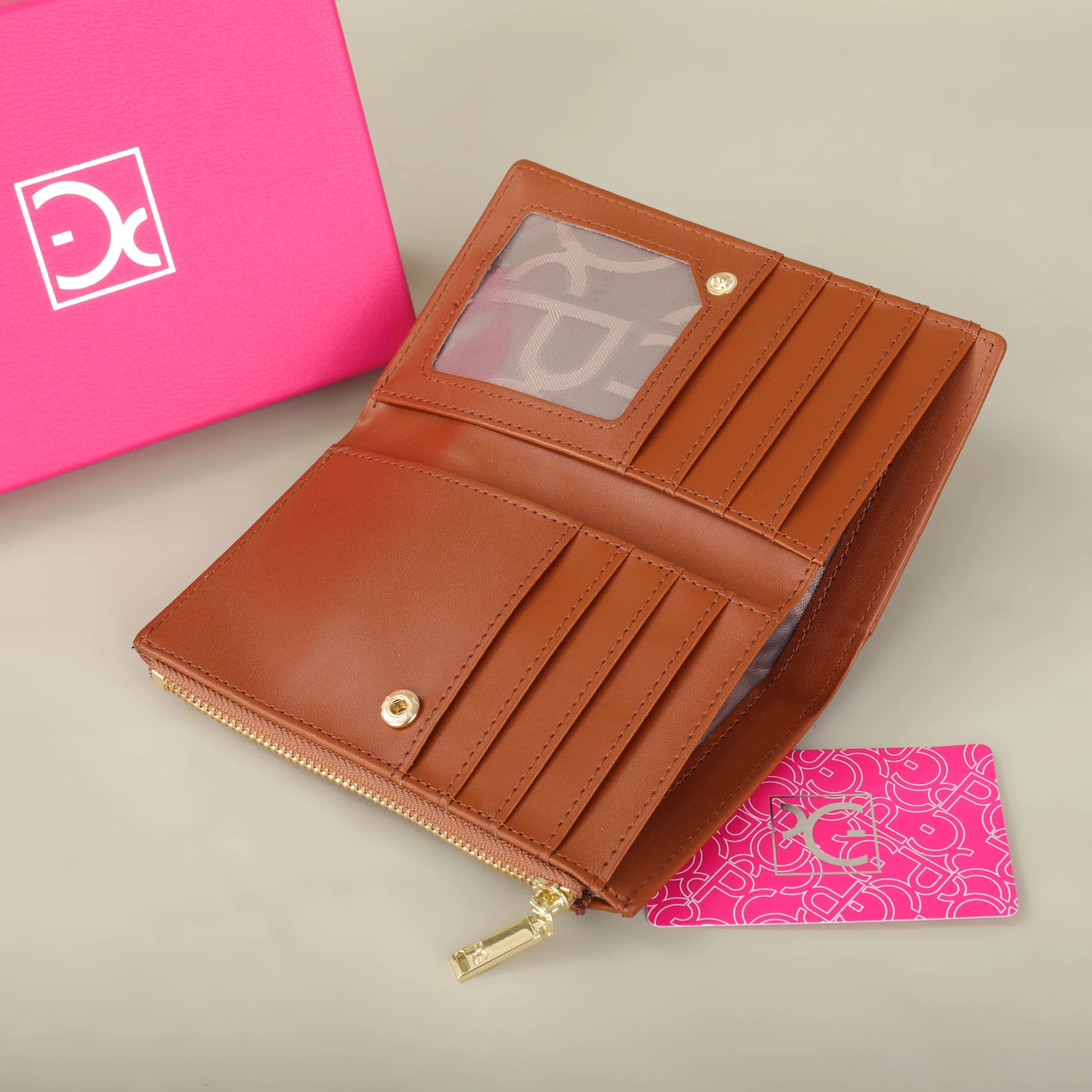 Classic Retro Wallet – Stylish Letter Printed Long Wallet