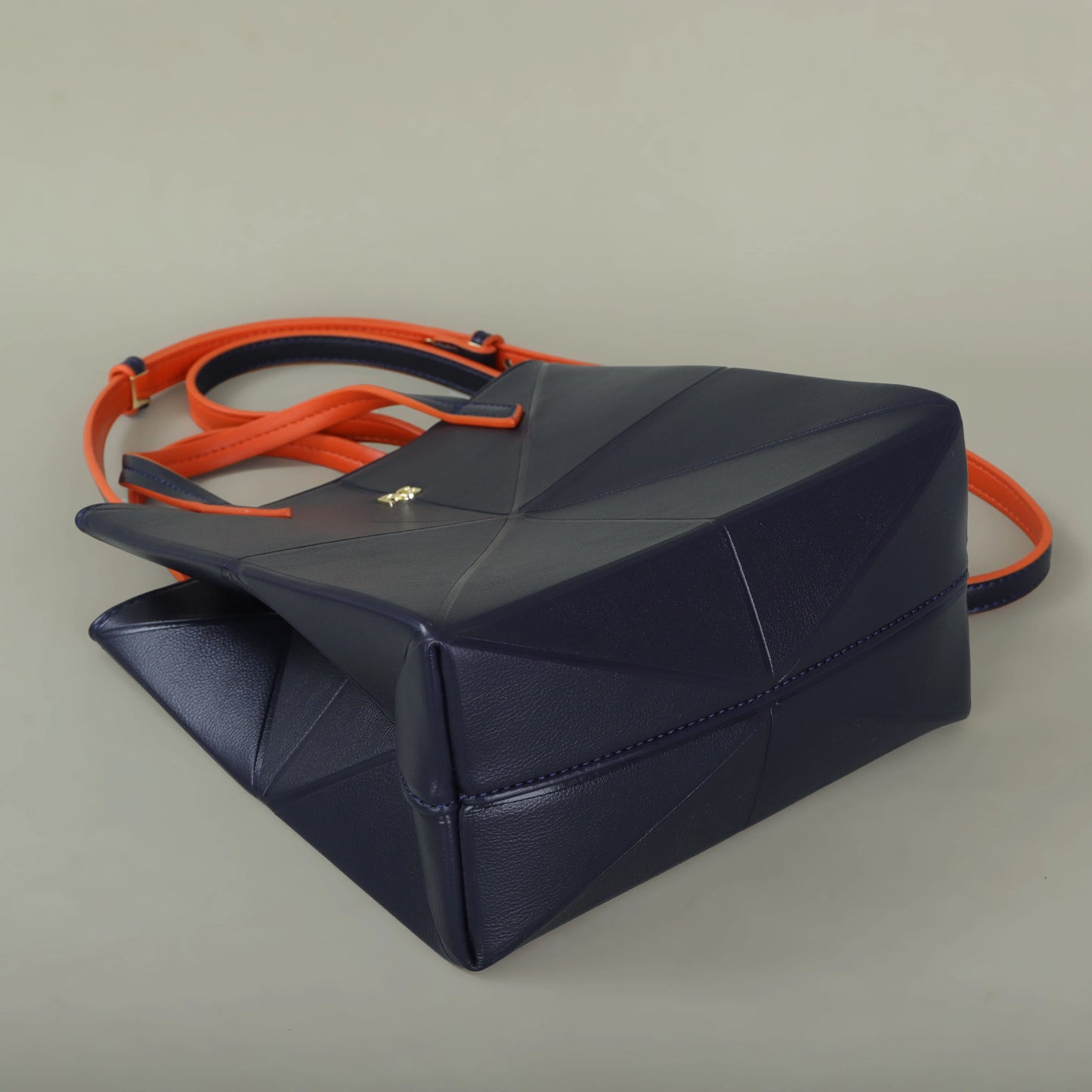 Foldable Bucket Handbag – Classic Casual Crossbody and Shoulder Bag