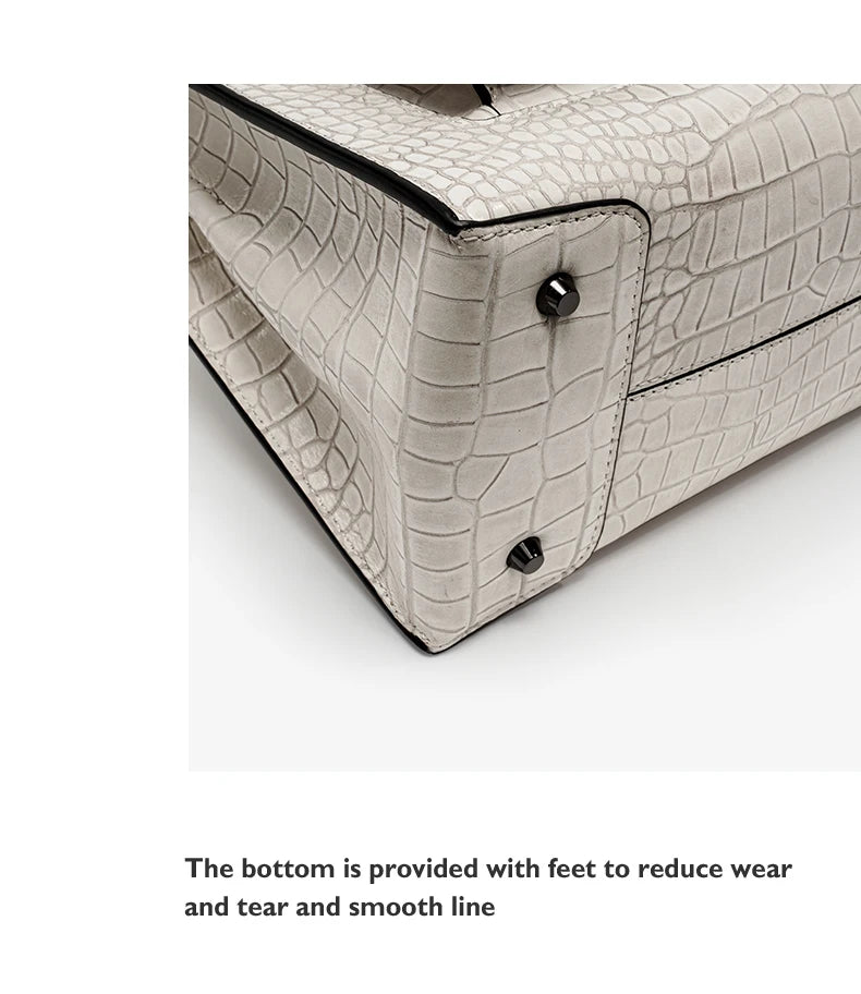 Structured Business Tote in Genuine Leather with Lock Closure