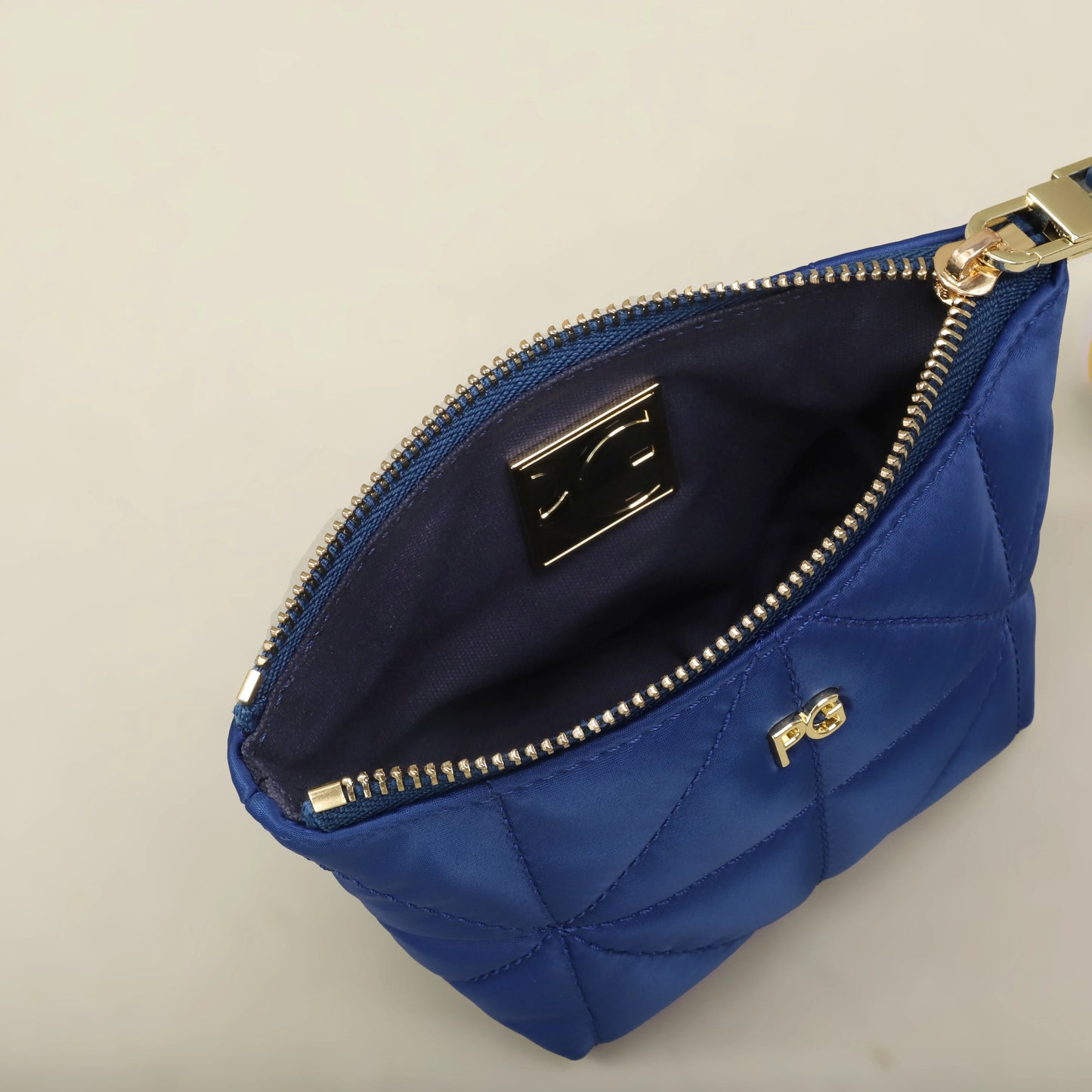 Compact Nylon Waterproof Cosmetic and Coin Bag – Lightweight and Practical