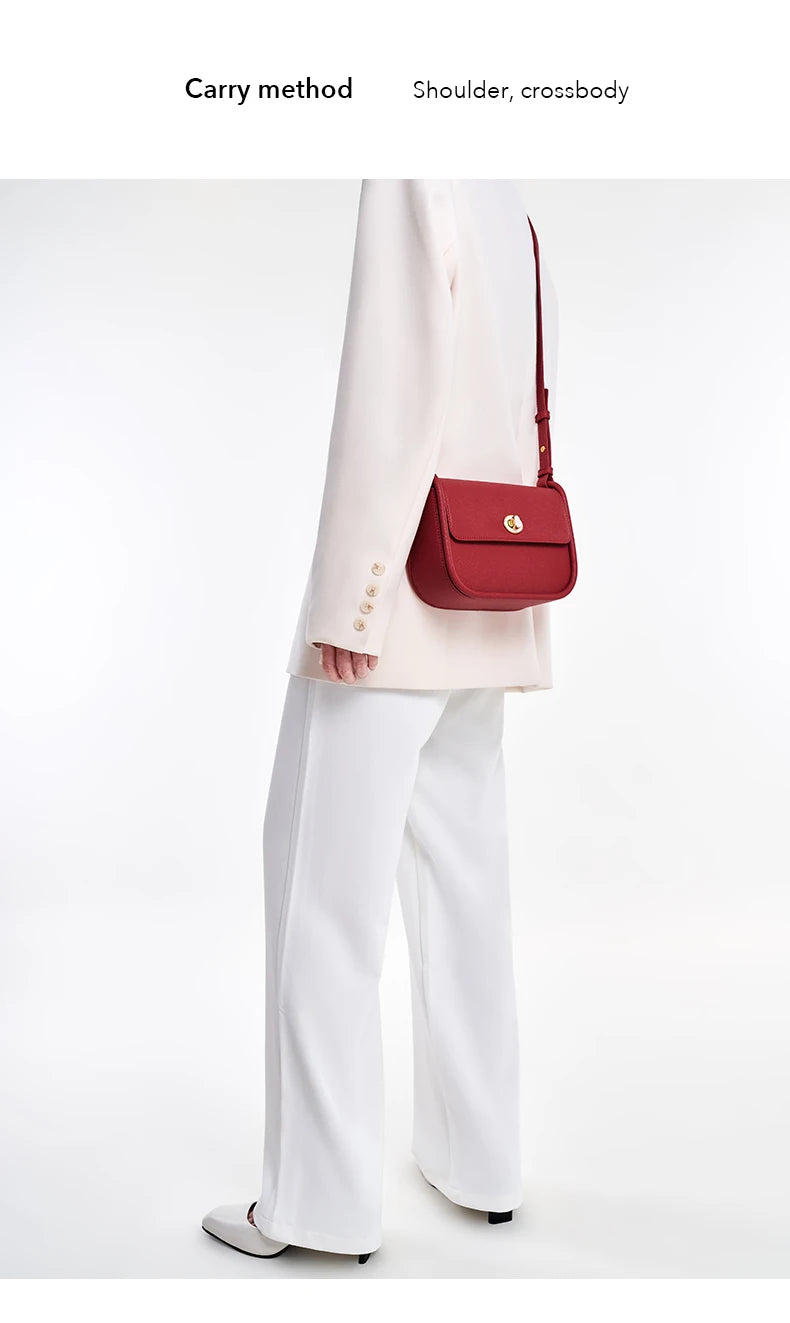 Elegant Split Leather Saddle Crossbody Bag