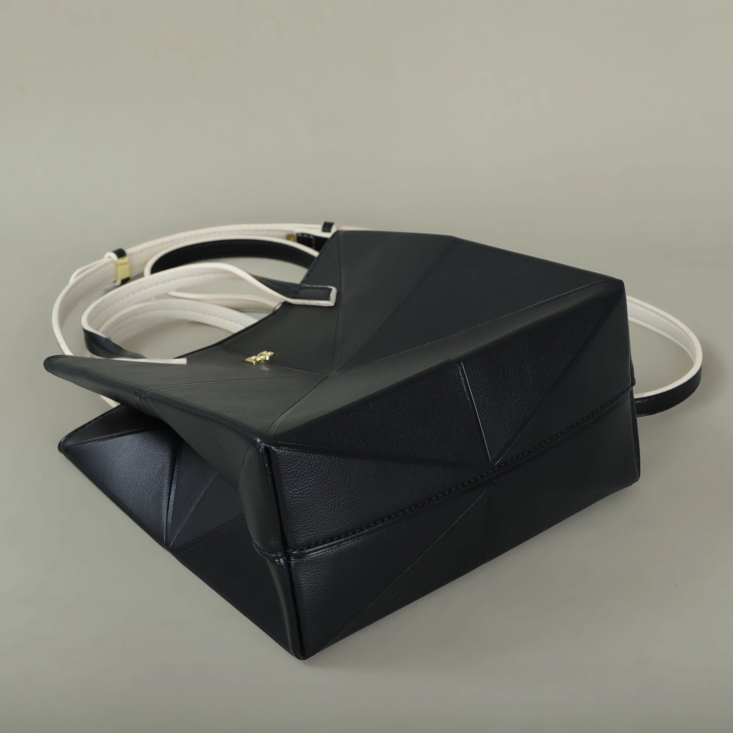 Foldable Bucket Handbag – Classic Casual Crossbody and Shoulder Bag