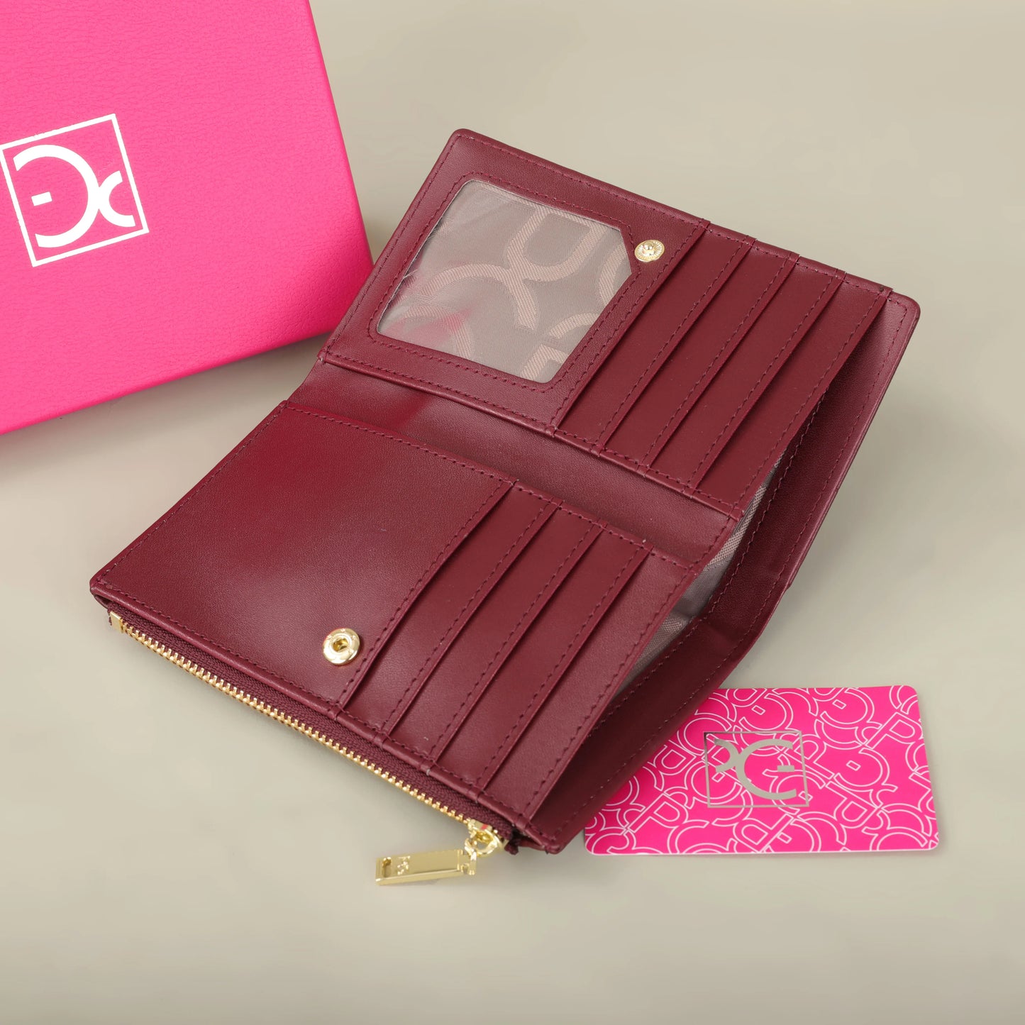 Classic Retro Wallet – Stylish Letter Printed Long Wallet