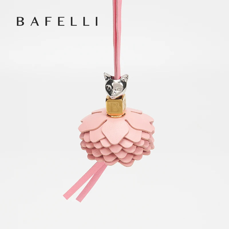 Cat-Shaped Metal Bag Charm – Fashion Accessory