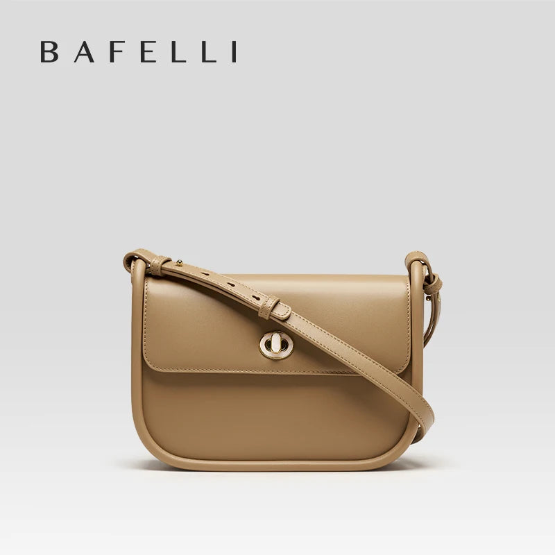 Elegant Split Leather Saddle Crossbody Bag