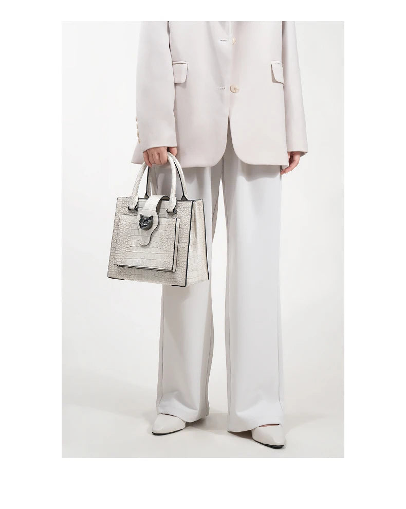 Structured Business Tote in Genuine Leather with Lock Closure