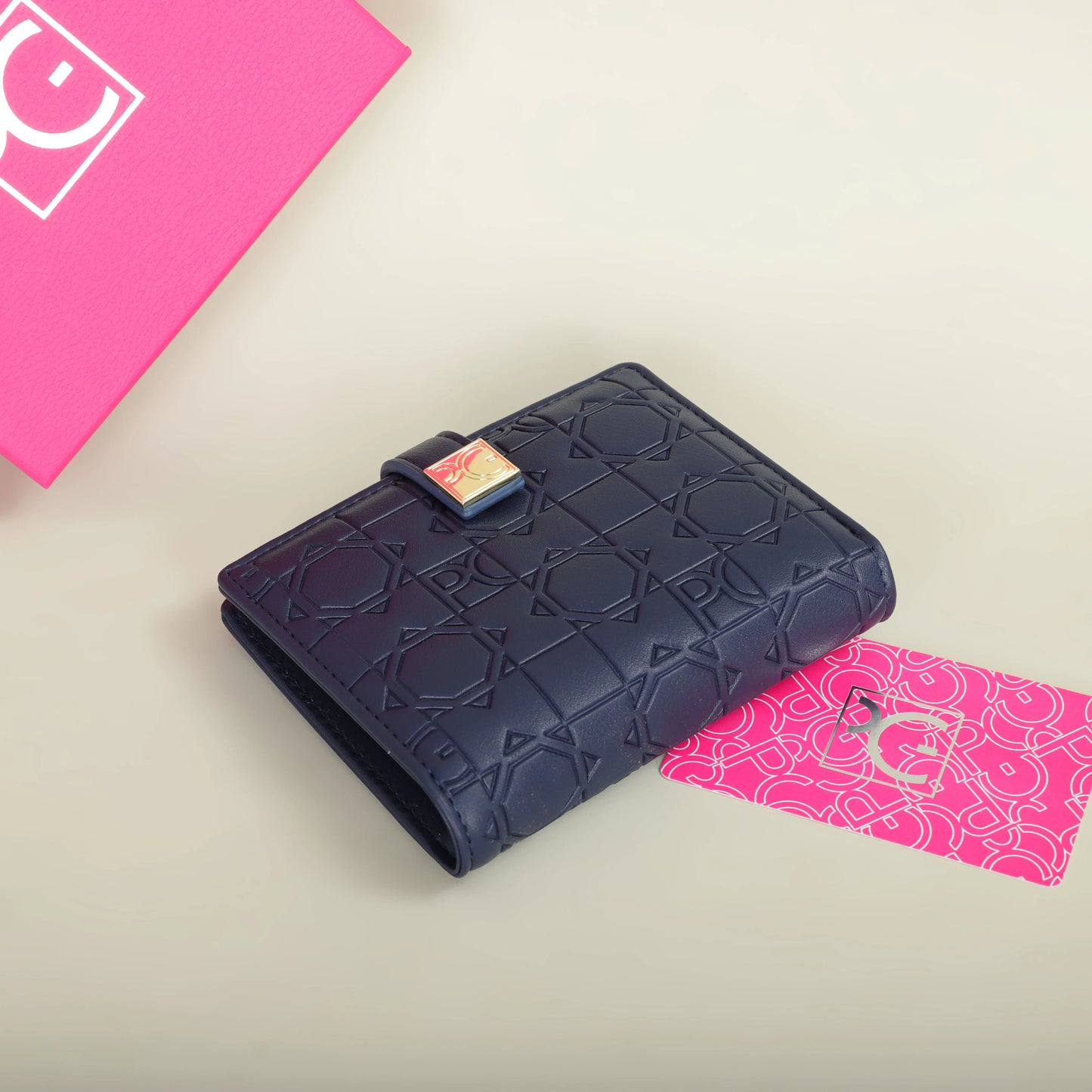 Classic Retro PU Wallet with Card and Coin Organizer