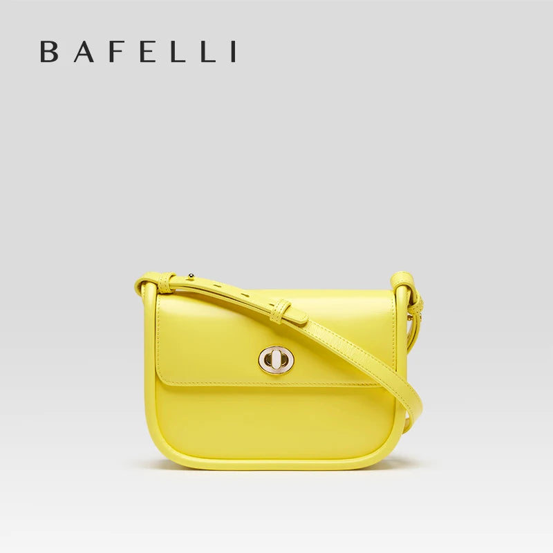 Elegant Split Leather Saddle Crossbody Bag