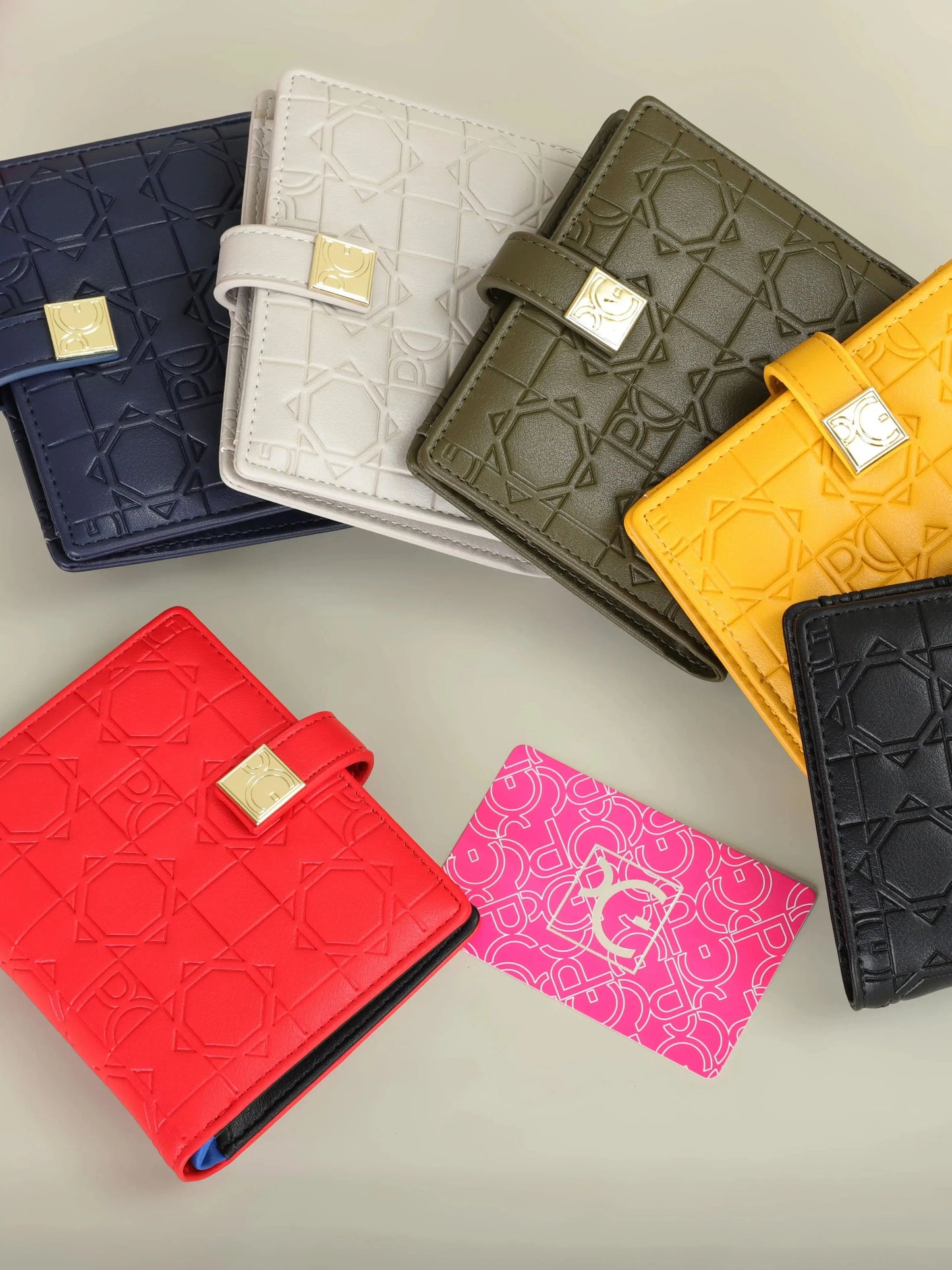 Classic Retro PU Wallet with Card and Coin Organizer