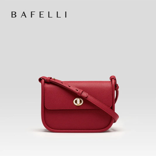 Elegant Split Leather Saddle Crossbody Bag