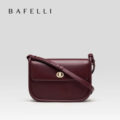 Elegant Split Leather Saddle Crossbody Bag