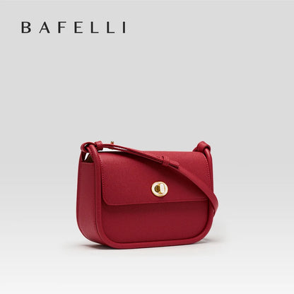 Elegant Split Leather Saddle Crossbody Bag