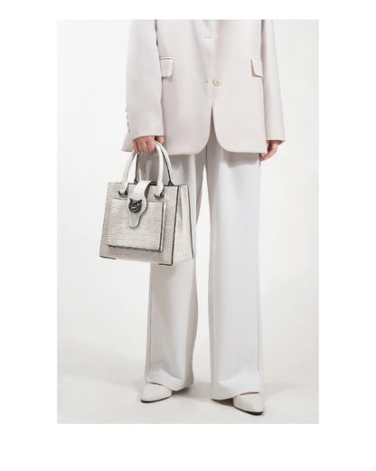 Structured Business Tote in Genuine Leather with Lock Closure