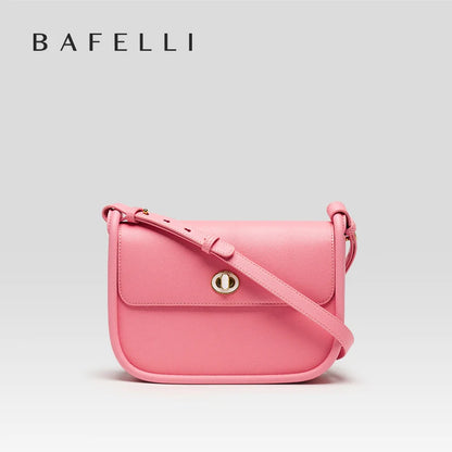 Elegant Split Leather Saddle Crossbody Bag