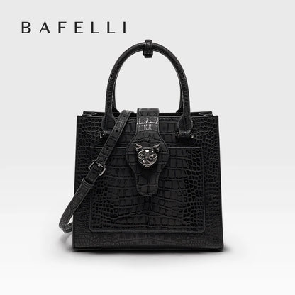 Structured Business Tote in Genuine Leather with Lock Closure