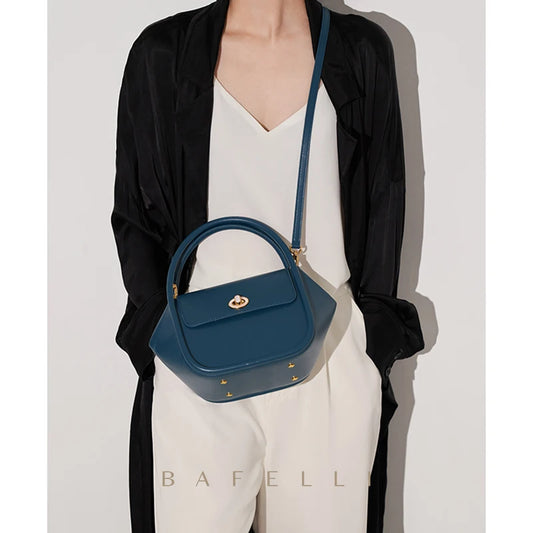 Genuine Leather Winter Doctor Bag – Structured Shoulder Style
